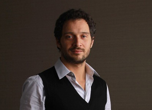 Claudio Santamaria